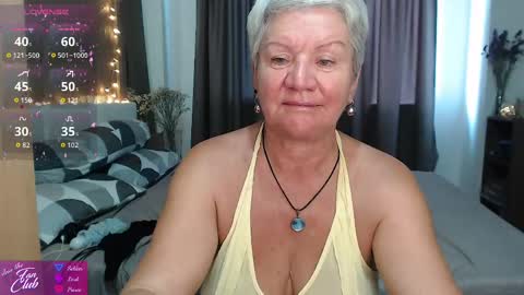 Snapshot of roxana_brooks chatting on 05.06.26 Roxana online show from 05.06.26