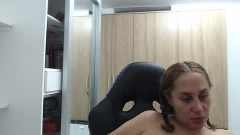 Snapshot of roxanalove7 chatting on 12.30.24 Roxana online show from 12.30.24