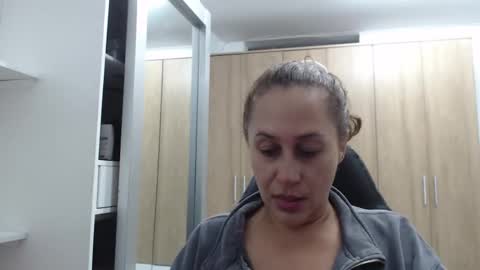 Snapshot of roxanalove7 chatting on 02.13.25 Roxana online show from 02.13.25