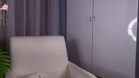 Anna Lokiss online show from 02.03.26