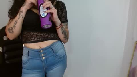 Roxanne online show from 10.28.25