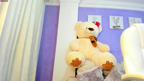 Roxanne evans   Schedule 700 -1400GTM-5 online show from 10.24.25