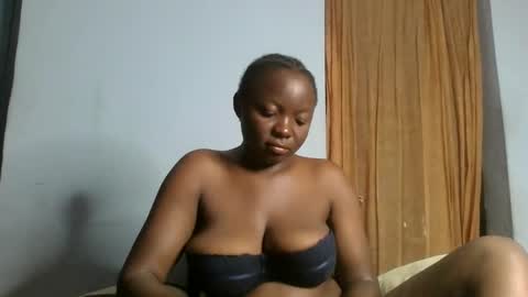 Snapshot of roxen_atieno chatting on 01.30.25 roxen_atieno online show from 01.30.25