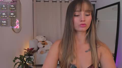  R O X I E  online show from 11.19.25