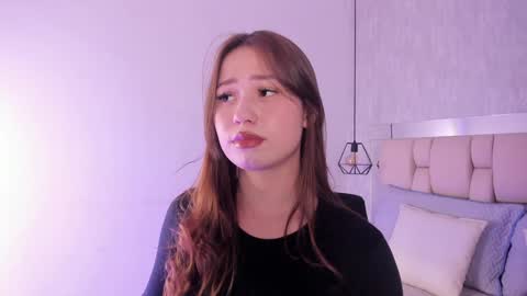 Snapshot of roxie_summers chatting on 01.14.25 Roxie online show from 01.14.25