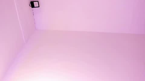 Snapshot of roxie_summers chatting on 03.06.25 Roxie online show from 03.06.25