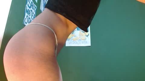 Snapshot of roxiehood chatting on 02.15.26 Roxie online show from 02.15.26