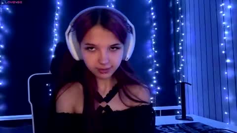 Snapshot of roxiepiurkowski chatting on 06.22.26 Hana online show from 06.22.26