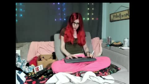 roxihazeleyes online show from 02.07.25