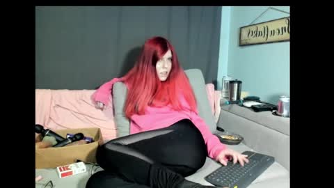 roxihazeleyes online show from 02.13.25