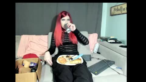 roxihazeleyes online show from 02.14.25