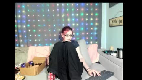 roxihazeleyes online show from 02.27.25