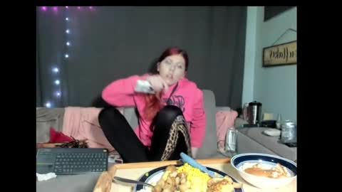 roxihazeleyes online show from 03.02.25