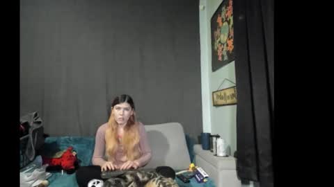 roxihazeleyes online show from 12.02.25