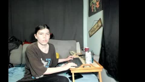 Snapshot of roxihazeleyes chatting on 05.07.26 roxihazeleyes online show from 05.07.26