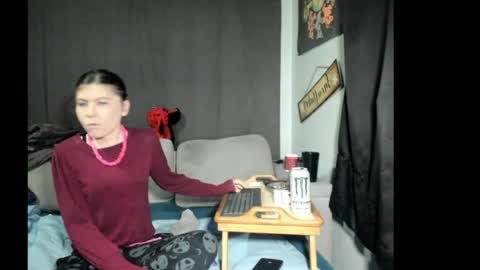 Snapshot of roxihazeleyes chatting on 05.11.26 roxihazeleyes online show from 05.11.26