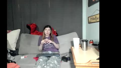 Snapshot of roxihazeleyes chatting on 06.10.26 roxihazeleyes online show from 06.10.26
