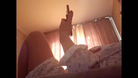 Snapshot of roxolanaa_sexy chatting on 02.26.25 ROXOLANAA SEXY online show from 02.26.25