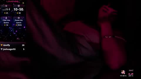 Snapshot of roxolanaa_sexy chatting on 03.11.25 ROXOLANAA SEXY online show from 03.11.25