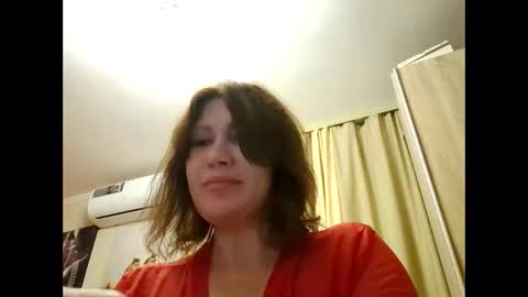 Snapshot of roxolanaa_sexy chatting on 12.01.25 ROXOLANAA SEXY online show from 12.01.25