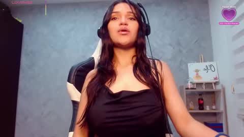 roxxi_2110 online show from 12.03.25