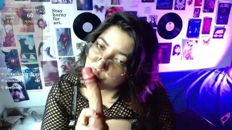 Roxana online show from 04.20.26