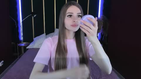 Roxy online show from 11.21.25