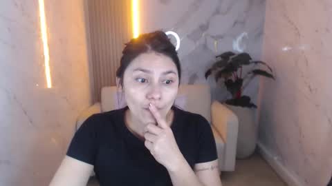 Roxy online show from 03.13.26