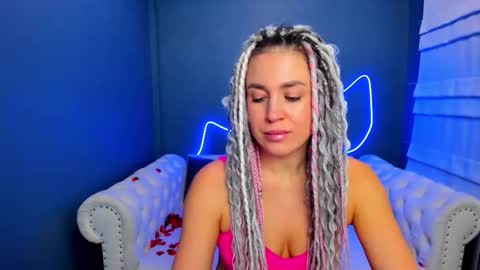 Roxy online show from 12.02.25