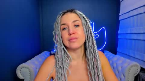 Roxy online show from 12.19.25