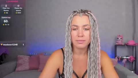 Snapshot of roxy_mars chatting on 07.17.26 Roxy online show from 07.17.26