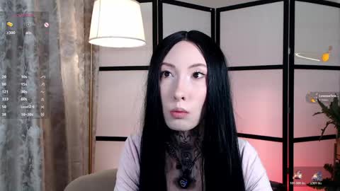 Snapshot of roxy_morrison_x chatting on 05.25.26 roxanne online show from 05.25.26