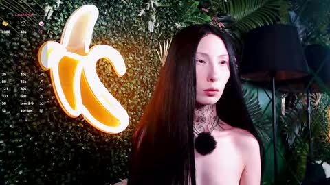 Snapshot of roxy_morrison_x chatting on 05.31.26 roxanne online show from 05.31.26