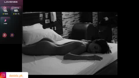 R O X Y  online show from 12.14.24