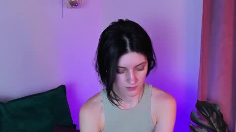 roxy_riot_ online show from 01.31.25