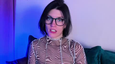 roxy_riot_ online show from 02.07.25