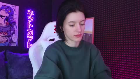 roxy_riot_ online show from 03.07.25