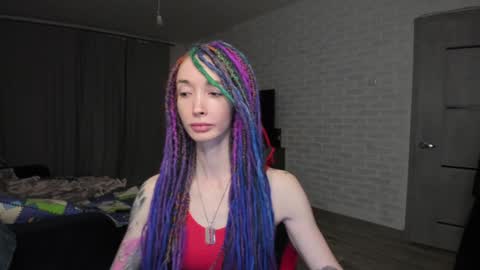 Snapshot of roxy_silver chatting on 12.08.24 Roxy online show from 12.08.24