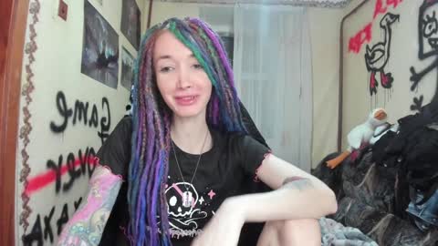 Snapshot of roxy_silver chatting on 01.14.25 Roxy online show from 01.14.25