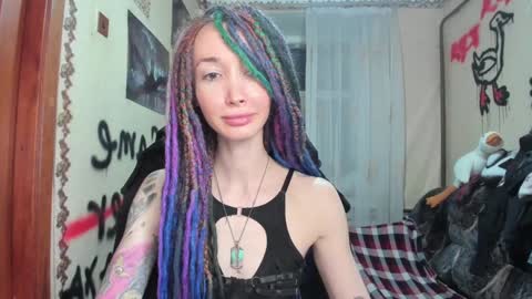 Snapshot of roxy_silver chatting on 01.24.25 Roxy online show from 01.24.25