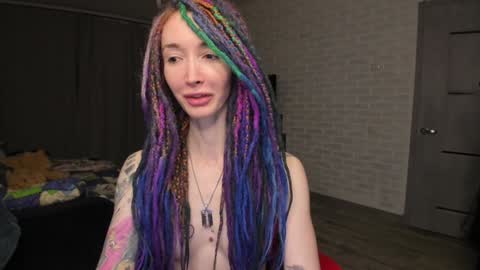 Snapshot of roxy_silver chatting on 01.31.25 Roxy online show from 01.31.25