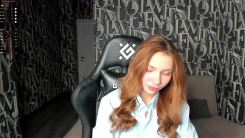 Snapshot of roxy_the_daedevill chatting on 12.18.24 roxy_the_daedevill online show from 12.18.24