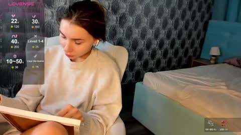 Snapshot of roxy_the_daedevill chatting on 02.07.25 roxy_the_daedevill online show from 02.07.25