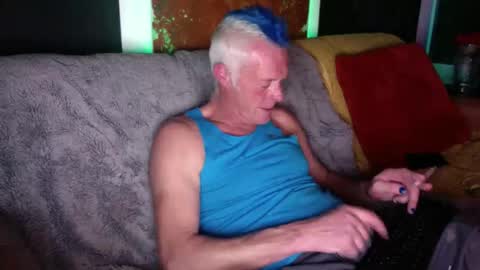 Snapshot of roxynrichy chatting on 12.19.25 Rye online show from 12.19.25