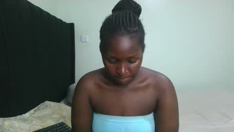 Snapshot of royal_goddes chatting on 05.30.26 goddes online show from 05.30.26