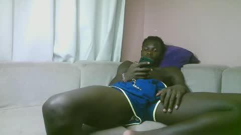 Snapshot of royalty254 chatting on 05.14.26 royalty254 online show from 05.14.26