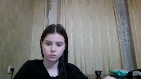 Snapshot of royalvelour chatting on 06.25.26 royalvelour online show from 06.25.26