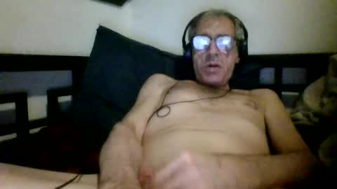 Snapshot of royboy2561 chatting on 07.15.26 Roy Murrin online show from 07.15.26