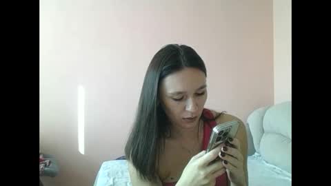 Snapshot of roza05x chatting on 10.15.25 Roza05x online show from 10.15.25