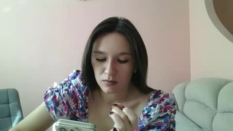 Snapshot of roza05x chatting on 10.21.25 Roza05x online show from 10.21.25